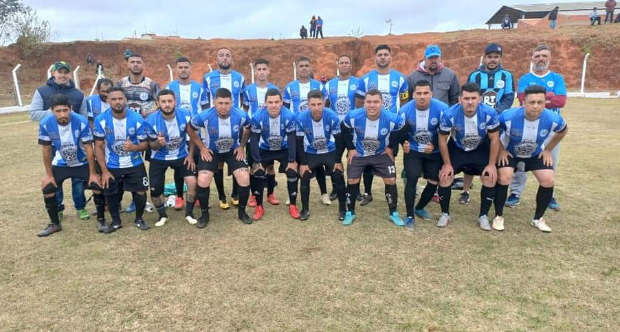 A equipe Salve Quebrada conquistou o título da segunda divisão do Campeonato Varzeano. (Divulgação/ Prefeitura de Itapetininga).