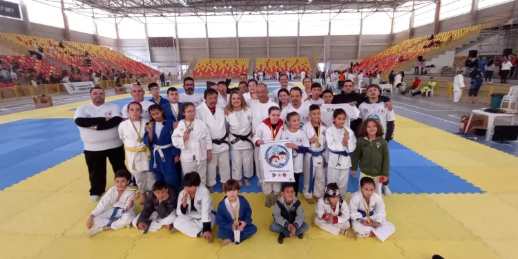 Atletas de Judô representam Itapetininga em evento esportivo em Sorocaba