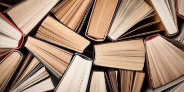 A Biblioteca Municipal funciona em novo horário. De segunda à sexta, das 08h às 19h e aos sábados, das 09h às 12h. (Divulgação).