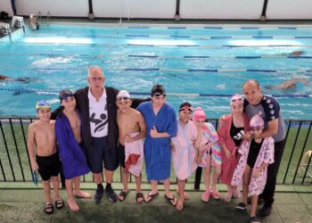 Atletas de natação de Itapetininga se preparam para a final do Circuito Tricolor em São Paulo