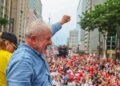 Luiz Inácio Lula da Silva é eleito presidente do Brasil