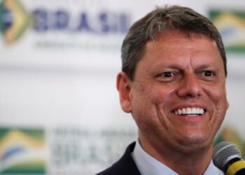 Tarcísio de Freitas é eleito governador de São Paulo