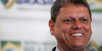 Tarcísio de Freitas é eleito governador de São Paulo