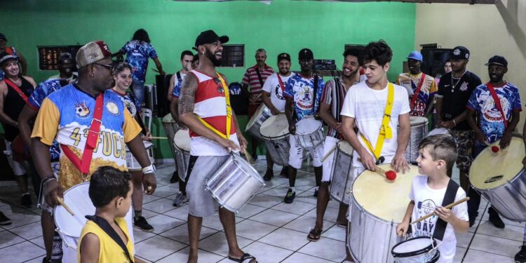 A Escola de Samba Aristocratas Samba e Cultura de Vila Santana comemora 68 anos de história. (Divulgação)