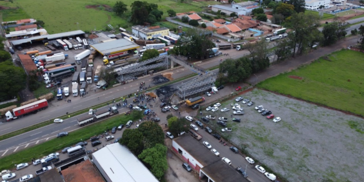 Rodrigo Garcia determina imediato cumprimento à ordem do STF para conter bloqueios de grupos golpistas