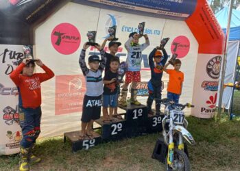 Pilotos de Itapetininga se destacam em Cosmópolis