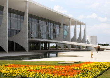 O Palácio do Planalto é a sede do Poder Executivo Federal e está situado na Praça dos Três Poderes em Brasília. (Agência Brasil)