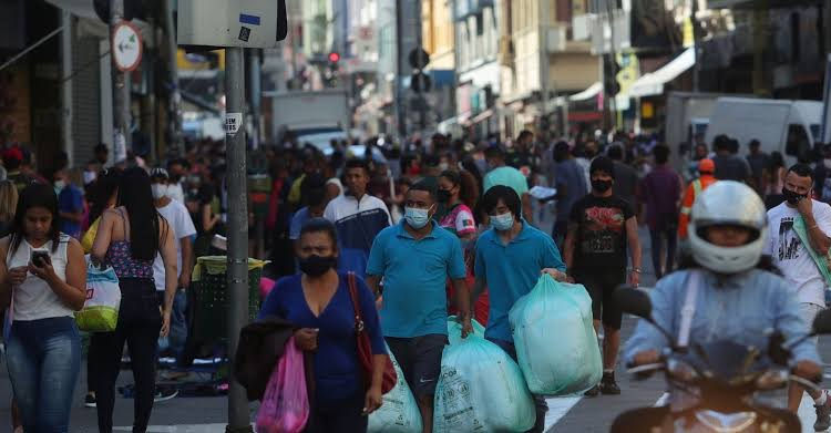 Brasil tem 207,8 milhões de habitantes, revela prévia do Censo 2022