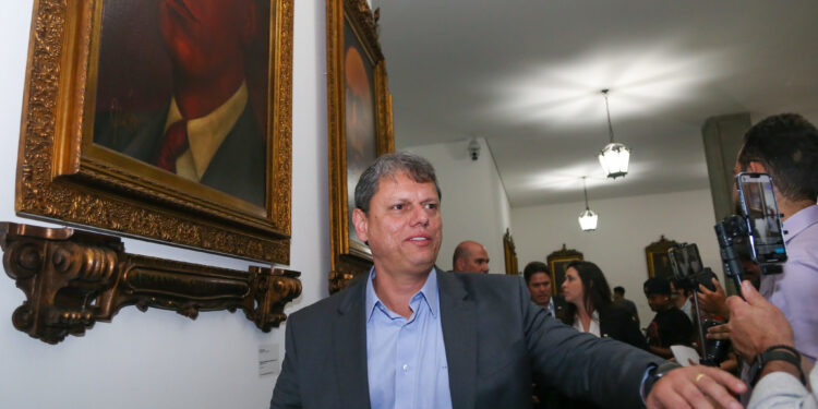 O Governador do Estado de São Paulo, Tarcísio Gomes de Freitas, em Reunião de Secretariado. (Divulgação/ Governo do Estado de São Paulo).