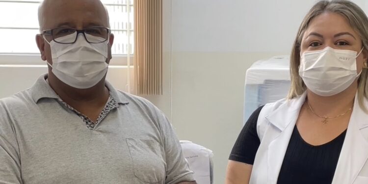 O vereador Dudu Franco e a coordenadoras Priscila Ramos. (Divulgação)