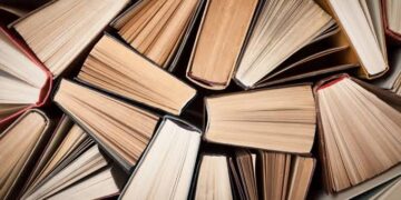 A leitura estimula o raciocínio, melhora o vocabulário, aprimora a capacidade interpretativa, além de proporcionar ao leitor um conhecimento amplo e diversificado sobre vários assuntos. (Reprodução/ Internet)