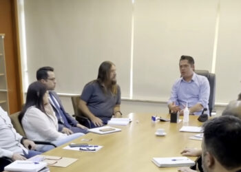 O prefeito Jeferson Brun se reuniu com a nova equipe de secretários nesta sexta-feira (07). (Reprodução/Facebook)