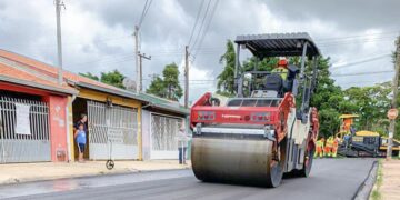 O prefeito de Itapetininga, Jeferson Brun, anunciou a retomada oficial do Programa de Obras de Infraestrutura e Asfalto Novo nos bairros da cidade. (Divulgação/ Prefeitura de Itapetininga)