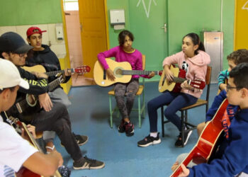 O Programa Parada Jovem oferece oficinas culturais, esportivas, pedagógicas e recreativas em Itapetininga. (Divulgação/ Prefeitura de Itapetininga).