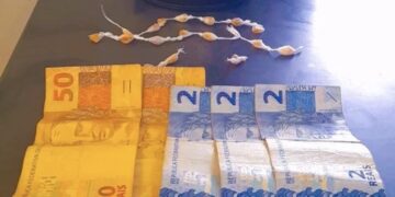 Questionado sobre a origem dos entorpecentes, o menor confessou que estaria vendendo as drogas na região da Praça Peixoto Gomide. (Divulgação/ Guarda Civil Municipal de Itapetininga)