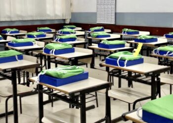 Os kits de materiais podem variar de cinco a 14 itens, de acordo com a faixa etária e etapa escolar, indispensáveis para o desenvolvimento das atividades das crianças. (Divulgação)