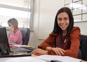 O Primeira Jornada foca na aprendizagem prática e oferece mais de 300 horas de capacitação online.( Divulgação)