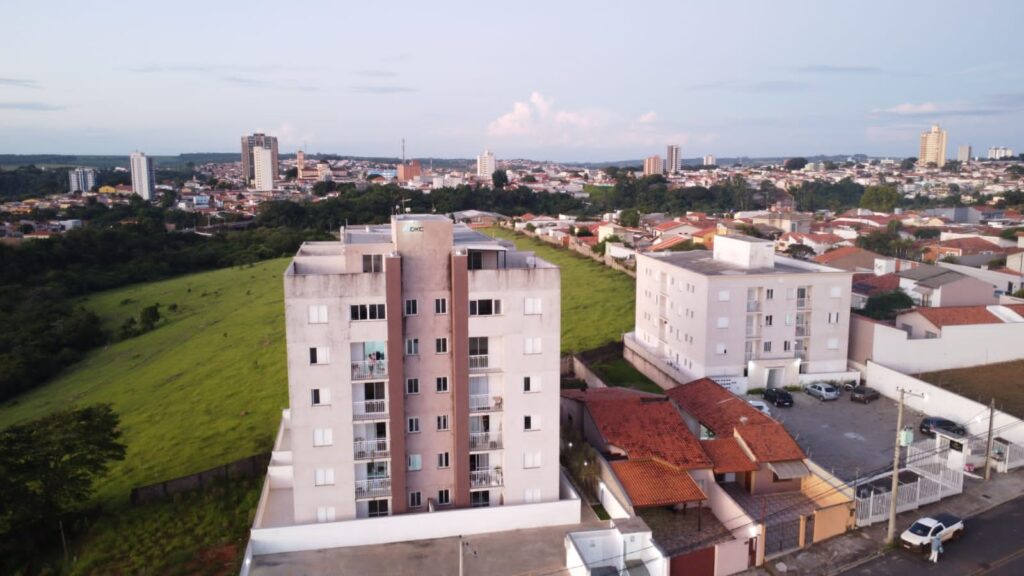 Uma das vantagens da verticalização é a possibilidade de uma mobilidade urbana mais ativa. (William Furtado)