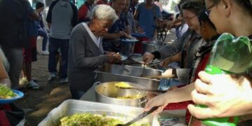 No evento de Páscoa será servido café da manhã e almoço para os moradores em situação de rua. (Facebook/ Toca de Assis Itapetininga)