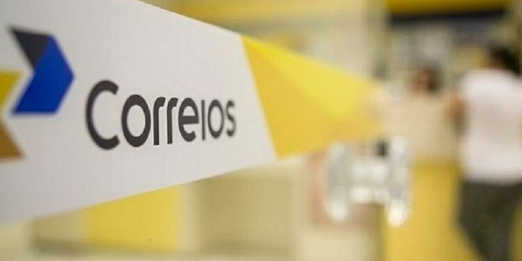 Empresa Brasileira de Correios e Telégrafos, ou simplesmente Correios, é uma empresa pública federal responsável pela execução do sistema de envio e entrega de correspondências no Brasil. (Agência Brasil)