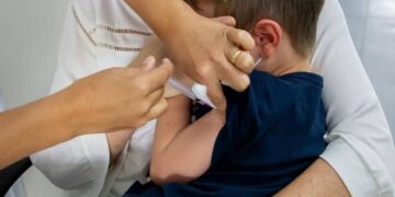 A vacinação é uma ferramenta muito importante para proteger as crianças. (Agência Brasil)