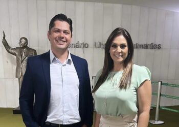 O prefeito Jeferson Brun e a deputada federal Simone Marquetto (Divulgação).