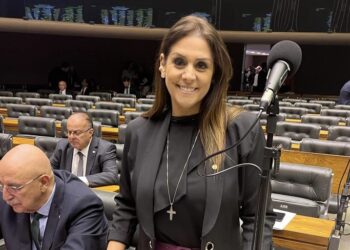 A deputada Simone Marquetto (MDB-SP) apresentou o projeto de lei 1260/23 que pretende atribuir aos municípios com mais de 100 mil habitantes o dever de oferecer vagas em serviços de acolhimento em repúblicas. (Divulgação)