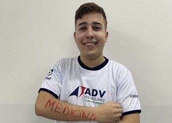 Alex Jackson dos Santos, 20 anos, morreu em acidente na Raposo Tavares (SP-270). (Facebook)