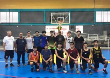 Os atletas que compõem a equipe foram destaque em 2022 quando conquistaram o vice-Campeonato na categoria sub-14. (Divulgação)