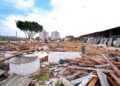 Um dos galpões de animais precisou ser demolido após ter a estrutura comprometida. (William Furtado/Cidade Itapetininga)