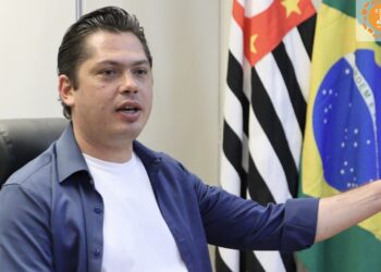 O prefeito Jeferson Brun (PSDB) em seu gabinete. (Divulgação/Prefeitura de Itapetininga)