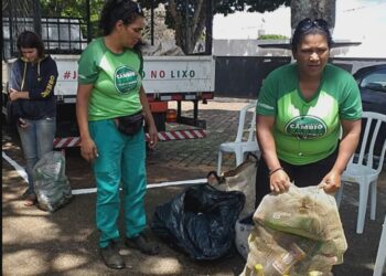 O “Câmbio Verde” aceita latas de alumínio, embalagem de água sanitária, margarina e detergente, garrafas PET, caixinhas de leite, mangueiras, plástico filme, PVC, sacolas, papéis do tipo papelão, jornais, livros, cadernos, papel branco e misto também são aceitos. (Prefeitura de Itapetininga)
