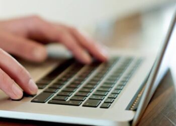 Um dos objetivos da ação é formar mão de obra especializada em áreas em que há déficit de profissionais, como no caso de TI, por exemplo. (Divulgação)