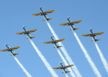 Sete aeronaves A-29 Super Tucano, do Esquadrão de Demonstração Aérea (EDA). (Agência Brasil)