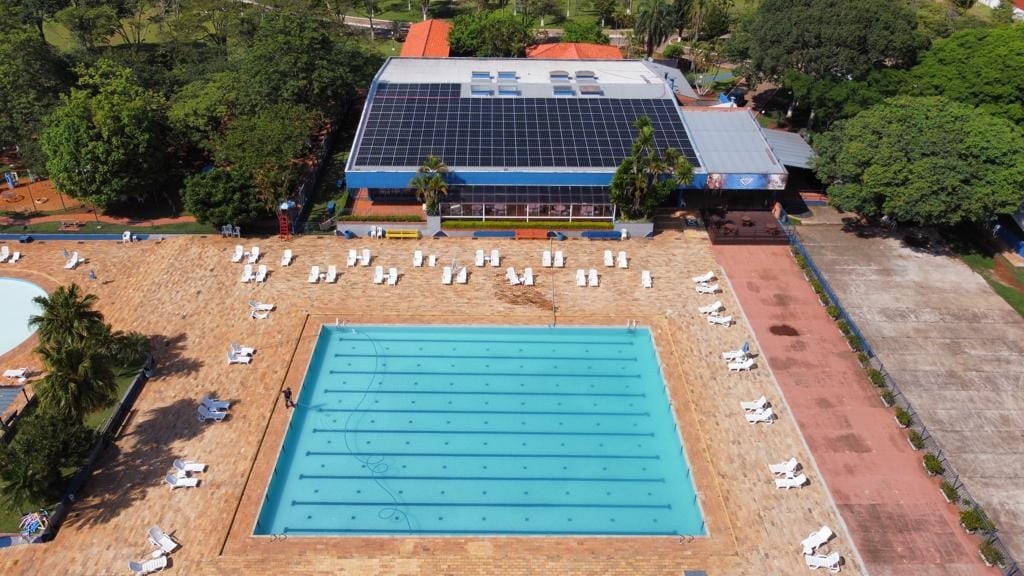 Painéis fotovoltaicos foram instalados nas sedes sociais e campestre do Clube Venâncio Ayres (Divulgação)