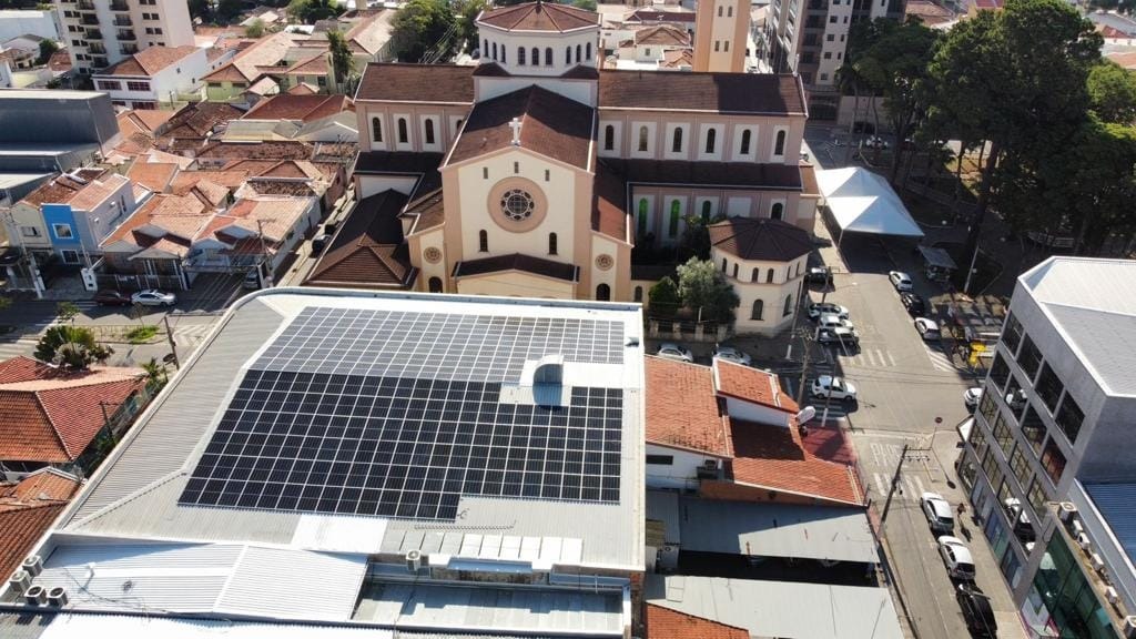 Painéis fotovoltaicos foram instalados nas sedes sociais e campestre do Clube Venâncio Ayres (Divulgação)