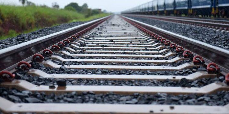 Projeto será concluído em 2025 e visa, entre outras medidas, equilibrar matriz de transporte. (Freepik)