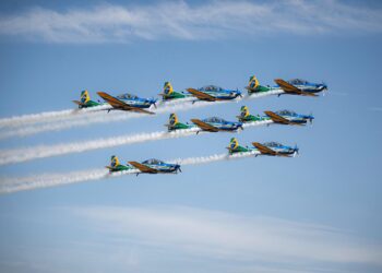 A Esquadrilha da Fumaça é o segundo esquadrão de demonstração aérea mais antigo do mundo, ficando atrás apenas dos Blue Angels, da Marinha dos Estados Unidos da América. (Facebook/Esquadrilha da Fumaça)