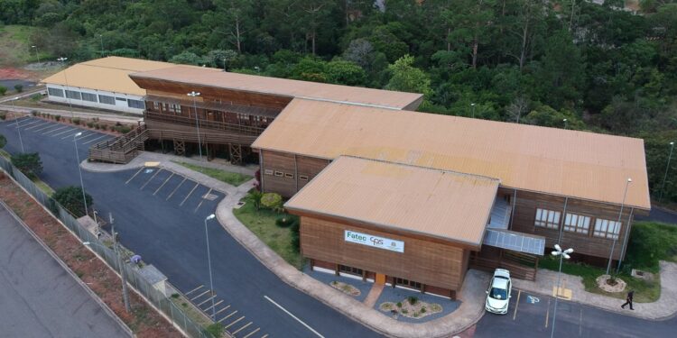 O curso de Silvicultura é oferecido pela Fatec de Capão Bonito desde 2008 e é o único da América Latina. (Divulgação)