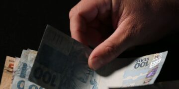 Governo antecipa para maio o pagamento do 13º dos aposentados e pensionistas