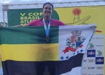 Com a marca de 3,53 metros no Salto em Distância F40, ela ficou com o ouro e se classificou para o Campeonato Sul-Americano, que será disputado em novembro, no Peru. (Divulgação)