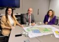A deputada federal Simone Marquetto (MDB-SP) participou de uma audiência com a prefeita de Bauru, Suellen Rosim e o Secretário Nacional da Habitação do Ministério das Cidades, Hailton Madureira. (Divulgação)