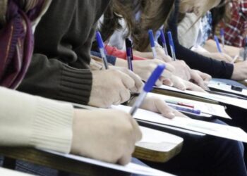 Candidatos participam de concurso público. (Divulgação)