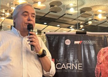 O presidente da Associação Nacional de Criadores Herd-Book Collares (ANC), Joaquin Villegas, durante a abertura do Meet da Carne, evento realizado em Itapetininga. (Carolina Jardine)