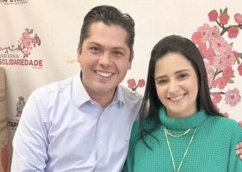 O prefeito de Itapetininga, Jeferson Brun, e a Primeira-Dama e presidente do Fundo Social de Solidariedade, Simone Brun. (Divulgação/Prefeitura de Itapetininga)