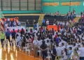 Aproximadamente 500 alunos receberam o certificado de conclusão do curso e fizeram seu juramento de manterem-se afastados das drogas e longe da violência. (Prefeitura de Itapetininga)
