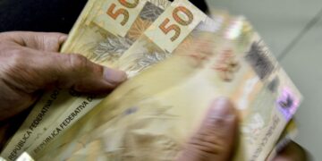 O aumento previsto pela atual gestão paulista também é significativamente superior ao concedido para o mínimo estadual em 2022, que foi de 10,3%.(Agência Brasil)