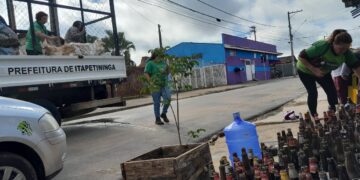 O objetivo do mutirão é prevenir e combater a proliferação de possíveis focos do mosquito e conscientizar os moradores sobre o descarte correto de materiais que possam acumular água. (Divulgação)