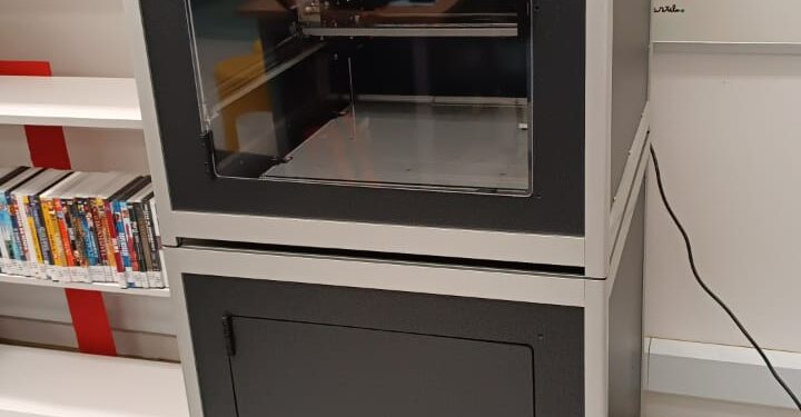 A impressão 3D é uma tecnologia emergente que está ganhando destaque em vários setores, como manufatura, medicina, arquitetura, design de produtos, entre outros. (Divulgação)