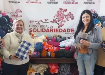 As doações foram entregues à Primeira-Dama e Presidente do Fundo Social, Simone Brun e sua equipe e serão destinadas às famílias em situação de vulnerabilidade social da cidade. (Divulgação)